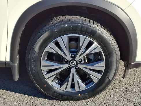 Used 2023 Nissan Rogue SV AWD/4WD image 8