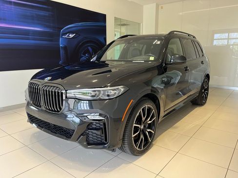 Used 2022 BMW X7 xDrive40i AWD/4WD image 1