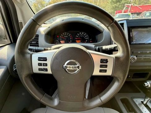 Used 2015 Nissan Xterra X AWD/4WD image 19