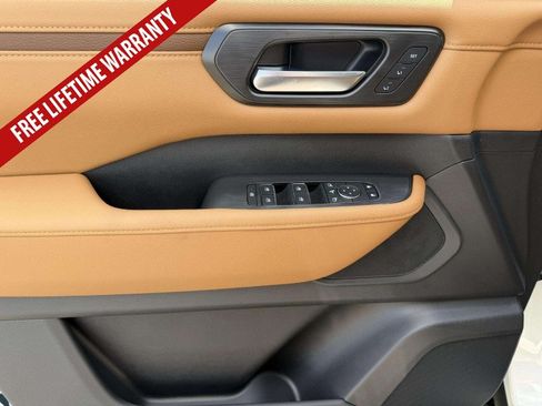 New 2026 Nissan Armada SL w/ Captain's Chari Seat Package AWD/4WD image 23