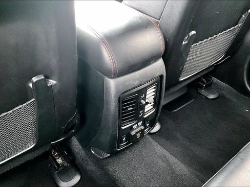 Used 2024 Dodge Durango GT AWD/4WD image 10