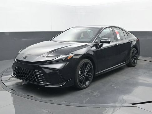 New 2026 Toyota Camry Hybrid FWD image 22