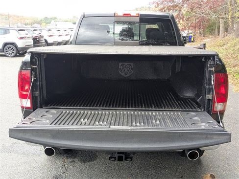 Used 2010 Dodge Ram 1500 Truck SLT w/ SLT Plus D￩cor Group image 5