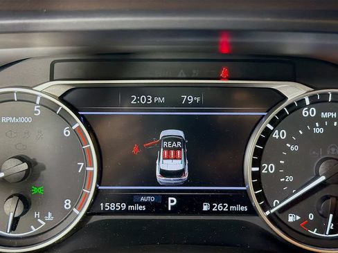 Used 2023 Nissan Rogue SV AWD/4WD image 14