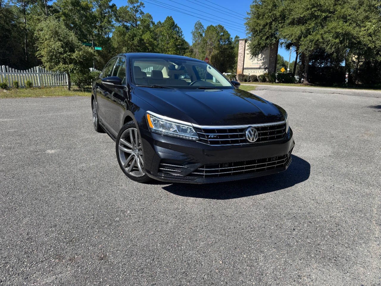 Used 2019 Volkswagen Passat 2.0T SE R-Line FWD image 37