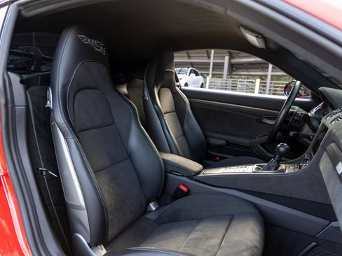 Certified 2023 Porsche 718 Cayman GT4 RS RWD image 54