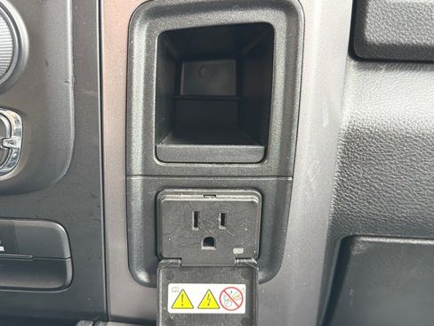 Used 2023 RAM 1500 Classic Warlock w/ Trailer Tow Group image 15