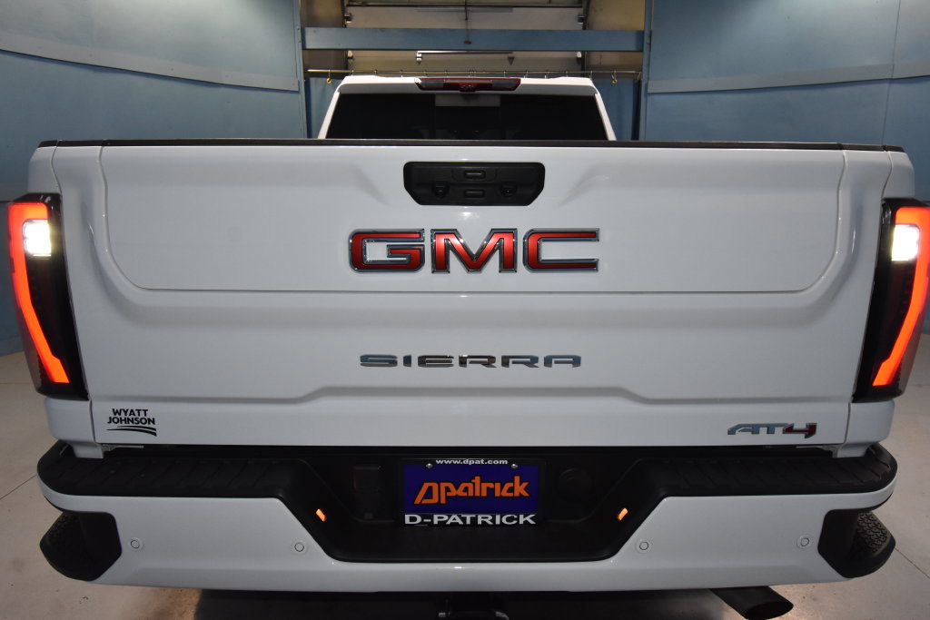 Used 2024 GMC Sierra 2500 AT4 w/ AT4 Premium Plus Package AWD/4WD image 27