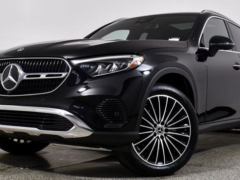 Certified 2025 Mercedes-Benz GLC 300 image 7