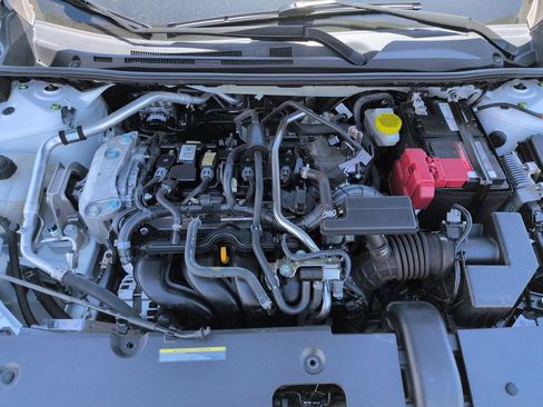 Used 2024 Nissan Sentra SV FWD image 9