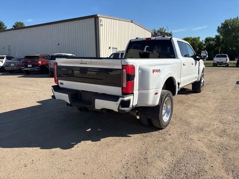 Used 2026 Ford F450 Platinum w/ FX4 Off-Road Package AWD/4WD image 11