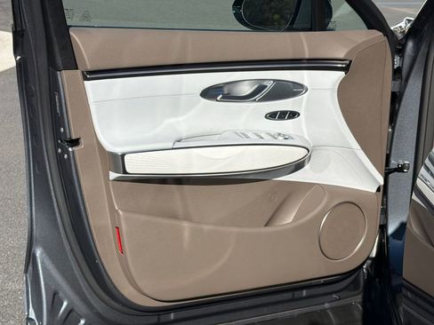 New 2026 Genesis GV70 2.5T Advanced image 10