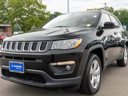 Used 2019 Jeep Compass Latitude AWD/4WD image 2