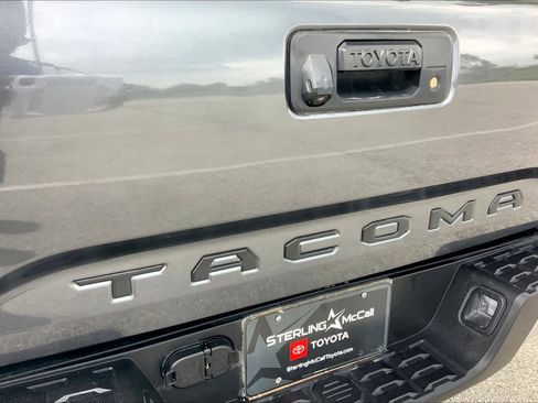 Used 2022 Toyota Tacoma SR5 image 10