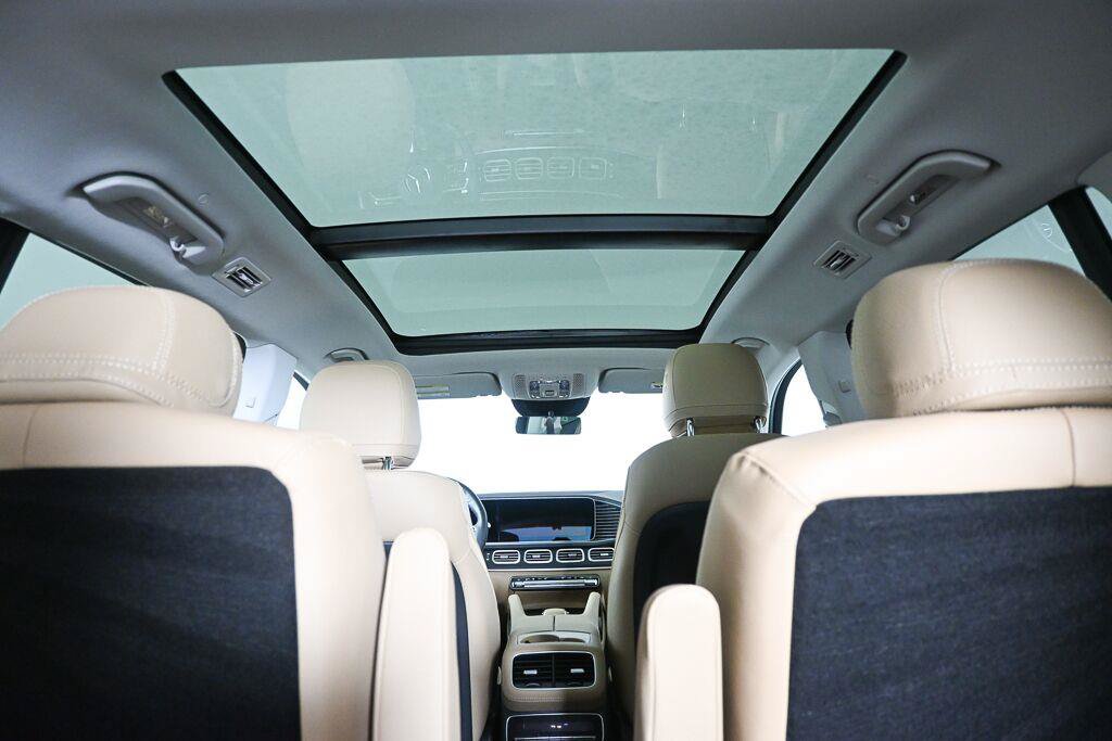 Certified 2026 Mercedes-Benz GLS 450 4MATIC image 24