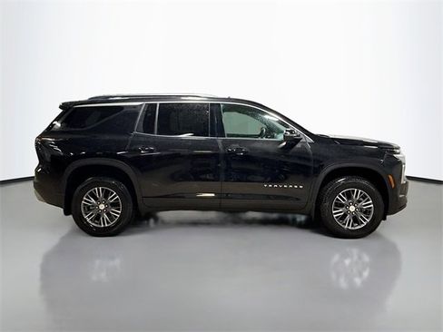 New 2026 Chevrolet Traverse LT w/ LPO, Floor Liner Package image 6