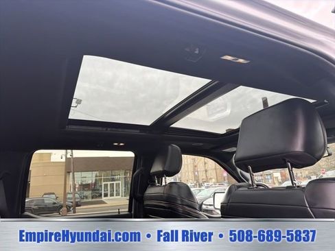 Used 2025 Ford F150 Raptor AWD/4WD image 32