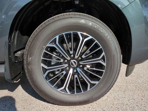 New 2026 Nissan Armada SL image 11