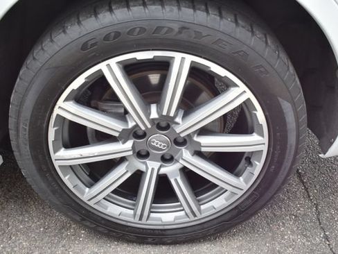 Used 2018 Audi Q7 3.0T Prestige w/ Prestige Package AWD/4WD image 51