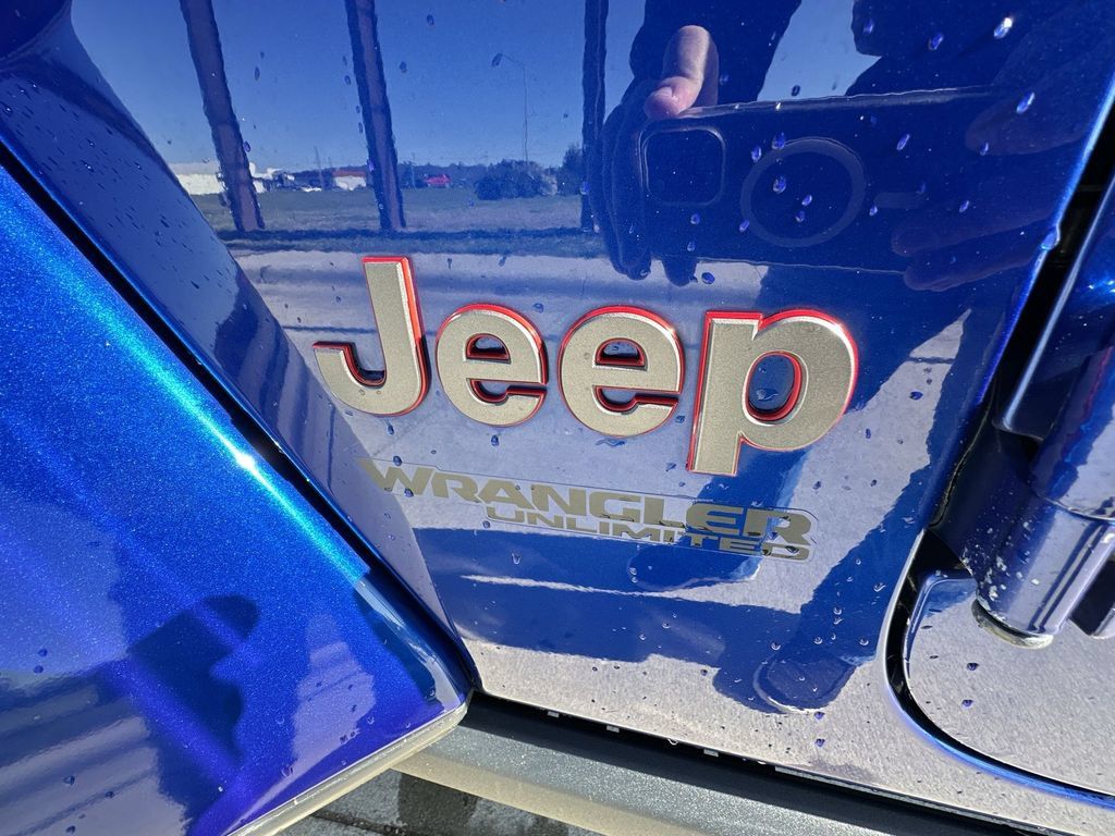 Used 2018 Jeep Wrangler Unlimited Rubicon AWD/4WD image 31