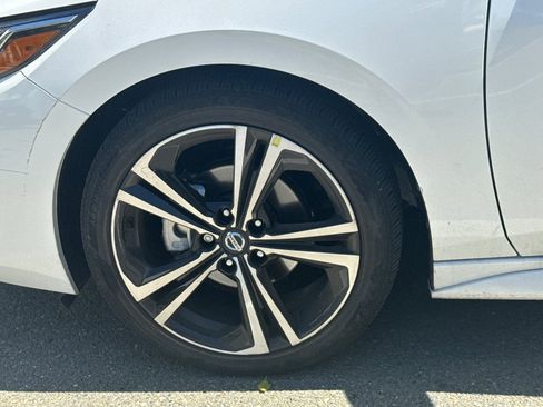 Certified 2023 Nissan Sentra SR w/ SR Premium Package FWD image 4