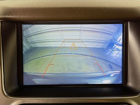 Used 2019 Chevrolet Suburban Premier image 14