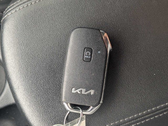 Used 2025 Kia Seltos EX w/ EX Sunroof Package AWD/4WD image 32