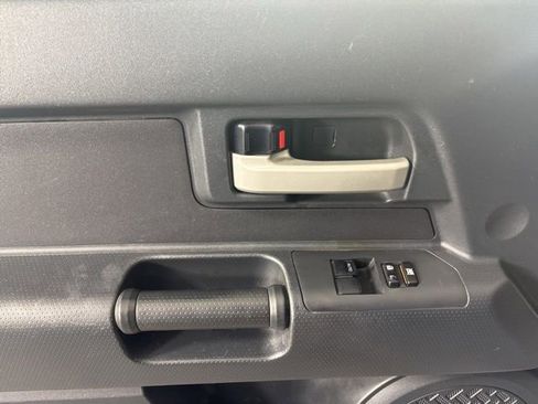 Used 2012 Toyota FJ Cruiser 4WD w/ Convenience Pkg image 13