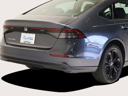 Used 2025 Honda Accord SE image 6