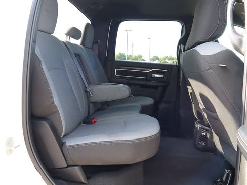 Used 2024 RAM 3500 Big Horn image 29