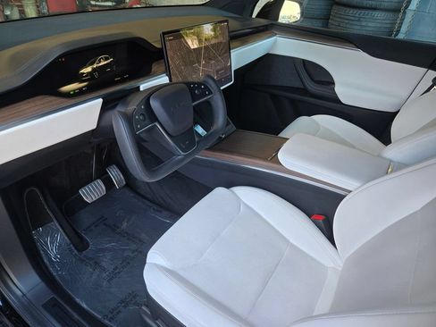 Used 2023 Tesla Model X AWD/4WD image 11