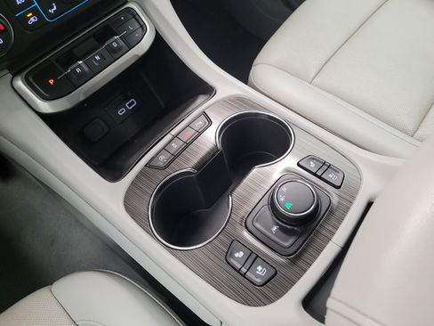 Used 2021 GMC Acadia SLT w/ Premium Package FWD image 26