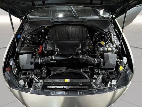 Used 2017 Jaguar XE R-Sport image 21