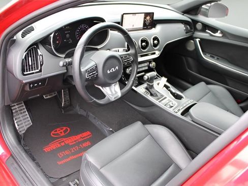 Used 2023 Kia Stinger GT-Line w/ Sun & Sound Package image 9