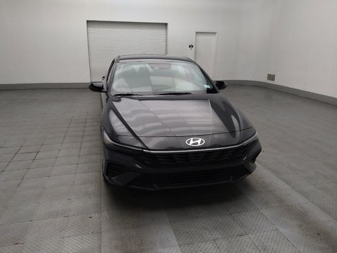 Used 2025 Hyundai Elantra Sport image 14