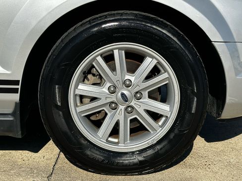 Used 2005 Ford Mustang Coupe image 14