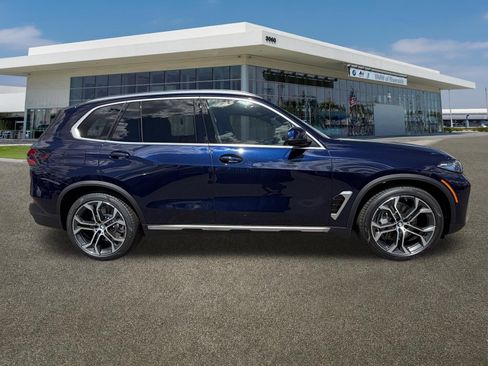 New 2026 BMW X5 xDrive50e image 12