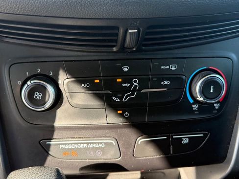 Used 2017 Ford Escape S FWD image 21