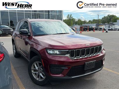 Used 2023 Jeep Grand Cherokee Laredo
