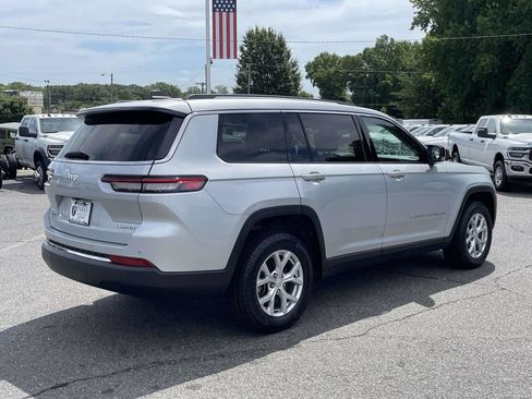 Used 2023 Jeep Grand Cherokee L Limited AWD/4WD image 9