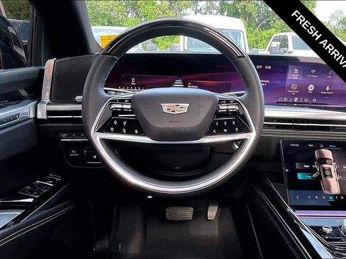 Used 2025 Cadillac Escalade Sport w/ Touring Package AWD/4WD image 11