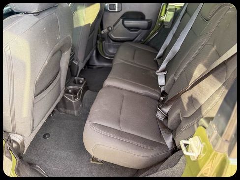 Used 2023 Jeep Wrangler Unlimited Sport image 17