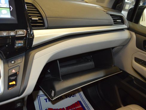 Used 2024 Honda Odyssey EX-L image 22