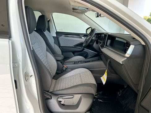 New 2026 Volkswagen Tiguan S FWD image 31