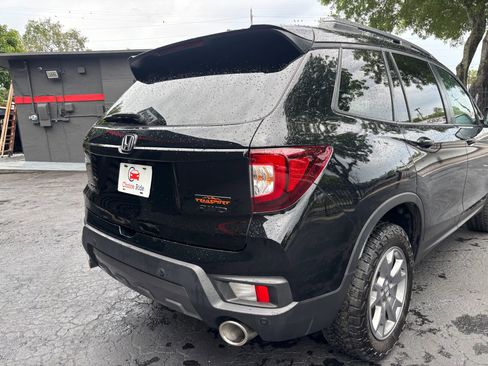 Used 2025 Honda Passport TrailSport image 25