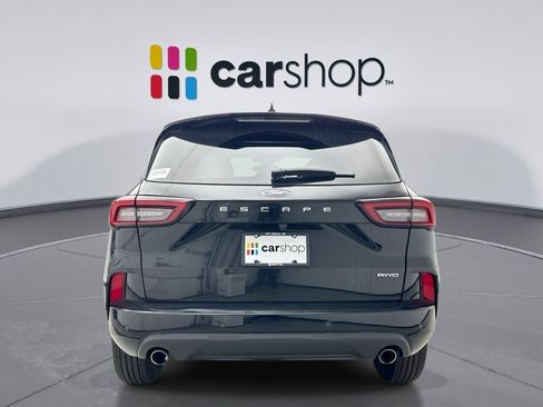 Used 2023 Ford Escape ST-Line w/ Tech Pack #1 AWD/4WD image 4