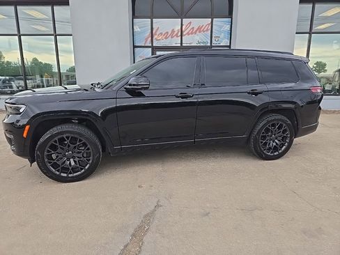 Used 2024 Jeep Grand Cherokee L Summit AWD/4WD image 5