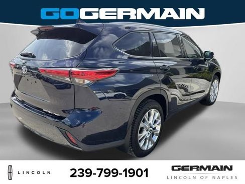 Used 2020 Toyota Highlander Limited AWD/4WD image 8