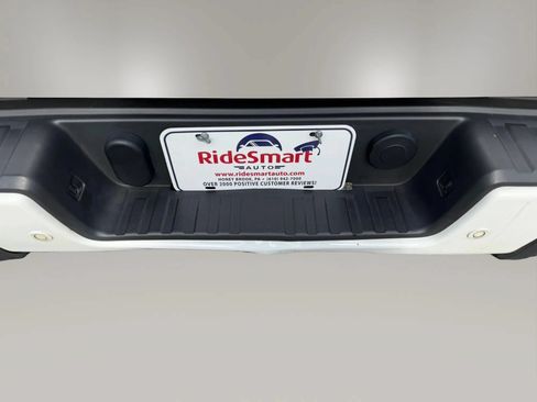 Used 2022 Chevrolet Colorado LT w/ Fleet Safety Package RWD image 35