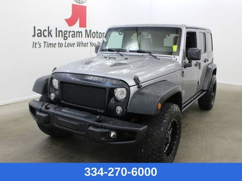 Used 2017 Jeep Wrangler Unlimited Rubicon AWD/4WD image 1